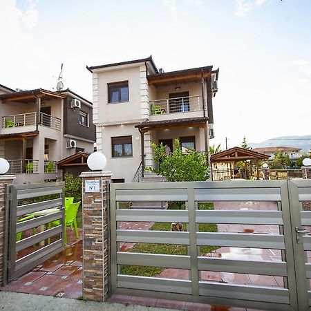 Αmalia Lux Villas Vrasná Zewnętrze zdjęcie